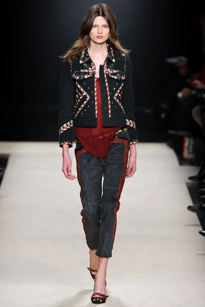 Look 9